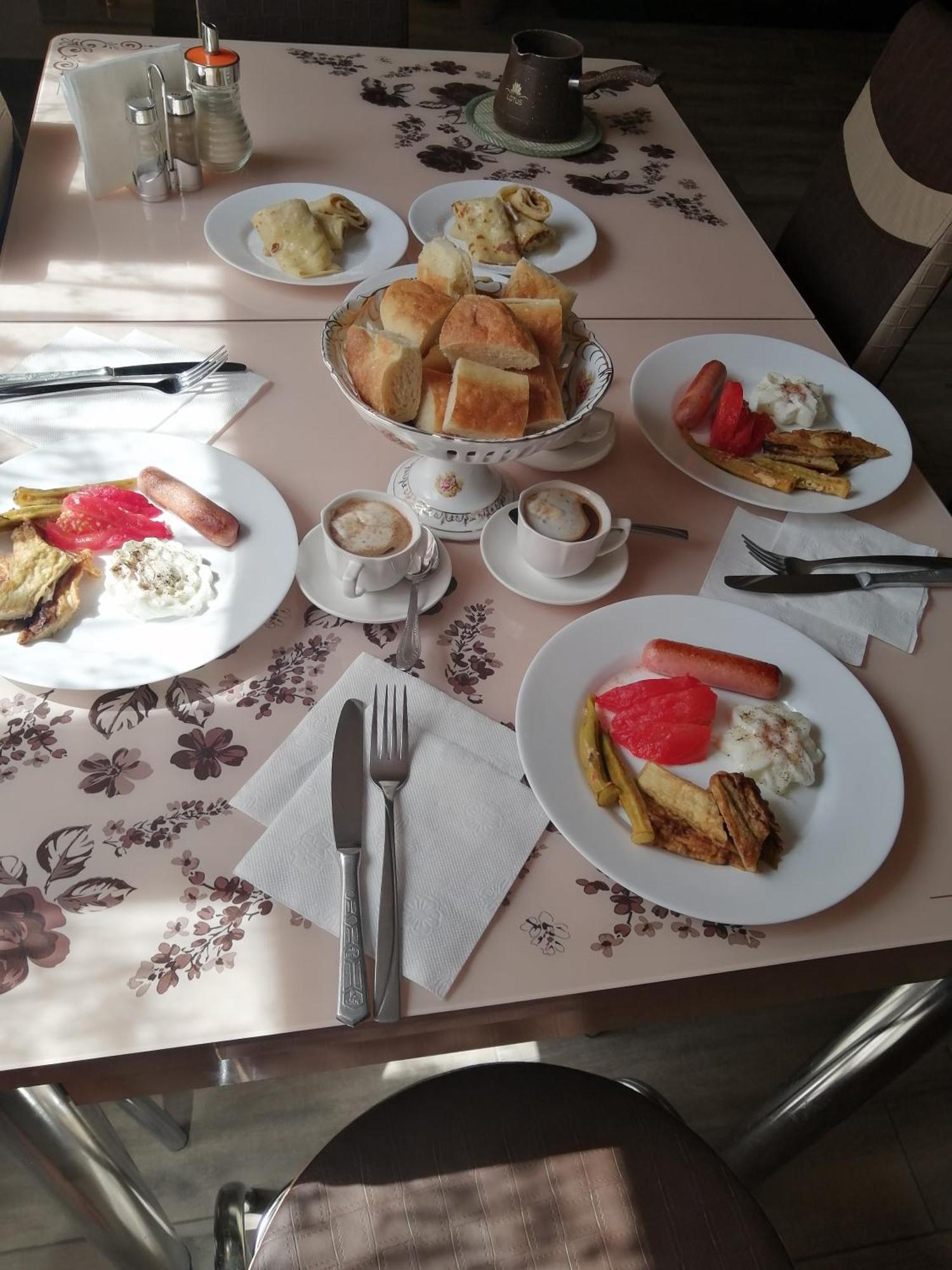 Bed and Breakfast Our House Vagharshapat Екстер'єр фото